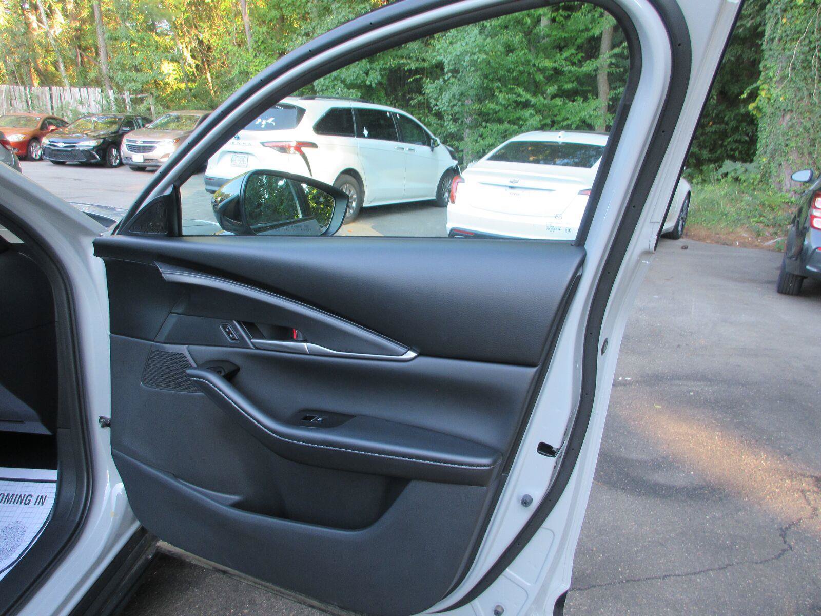 Used 2025 MAZDA CX-30 AWD 2.5 S w/ Select Sport Pkg image 15