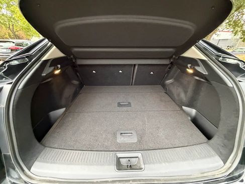 Used 2023 Nissan Ariya AWD image 18