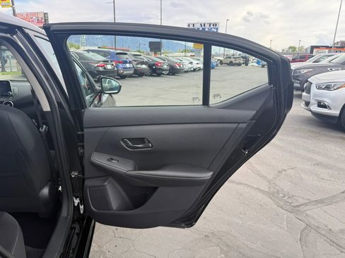 Used 2024 Nissan Sentra SV FWD image 18