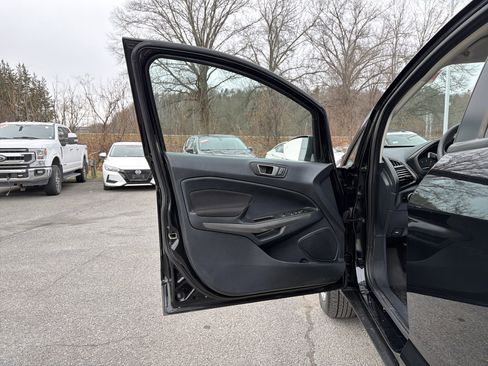Used 2021 Ford EcoSport SE w/ SE Convenience Package image 10
