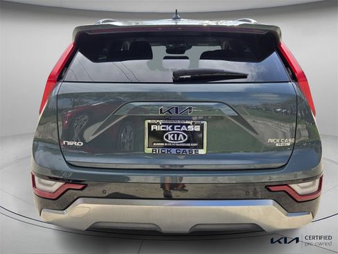 Certified 2023 Kia Niro SX Touring image 6