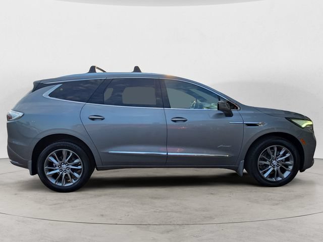 Used 2023 Buick Enclave Avenir w/ Avenir Technology Package AWD/4WD image 4