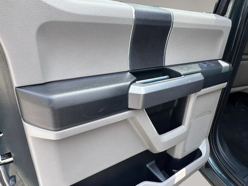 Used 2015 Ford F150 XLT RWD image 10