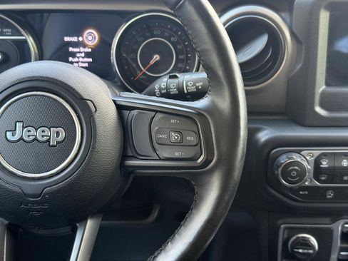 Used 2021 Jeep Wrangler Unlimited Sport AWD/4WD image 27