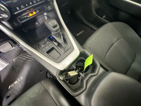 Used 2023 Toyota RAV4 XLE w/ Convenience Package FWD image 22