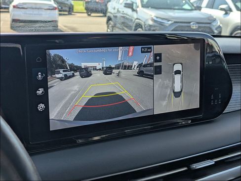 Used 2024 Hyundai Palisade Limited FWD image 22