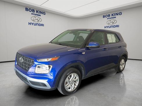 Used 2021 Hyundai Venue SE FWD image 1