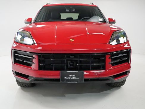 Certified 2025 Porsche Cayenne image 6