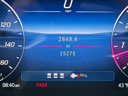 Used 2025 Mercedes-Benz GLC 300 GLC 300 image 28