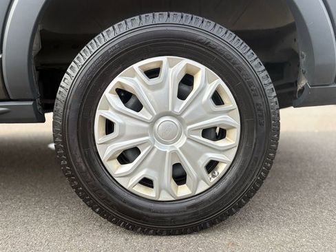 Used 2017 Ford Transit 250 130 Low Roof image 38