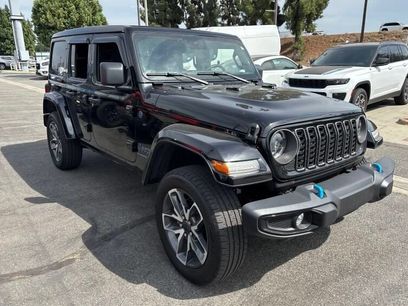 Used 2024 Jeep Wrangler Unlimited w/ Technology Group