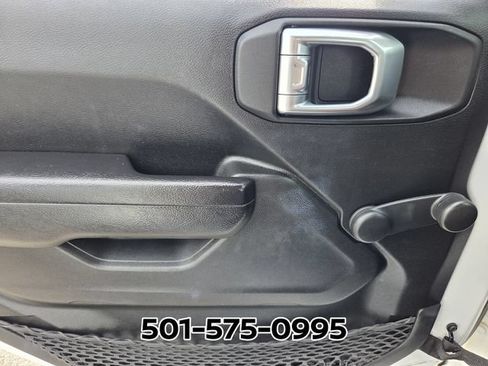 Used 2023 Jeep Wrangler Unlimited Sport AWD/4WD image 31