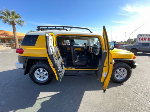 Used 2008 Toyota FJ Cruiser 4WD image 27