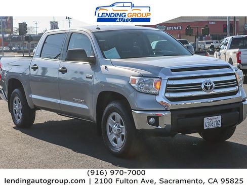 Used 2017 Toyota Tundra SR5 image 5