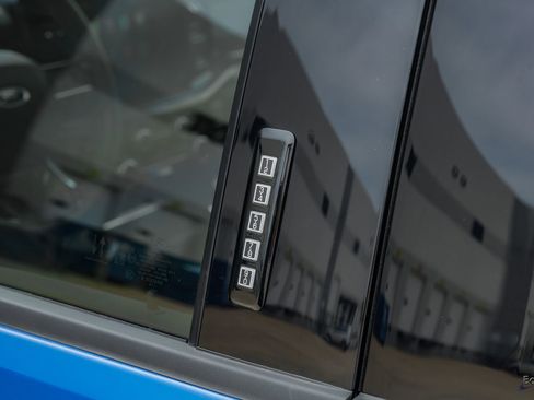 Used 2022 Ford F150 Lariat w/ Equipment Group 502A High image 45