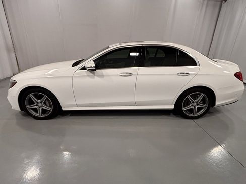 Used 2017 Mercedes-Benz E 300 4MATIC image 9