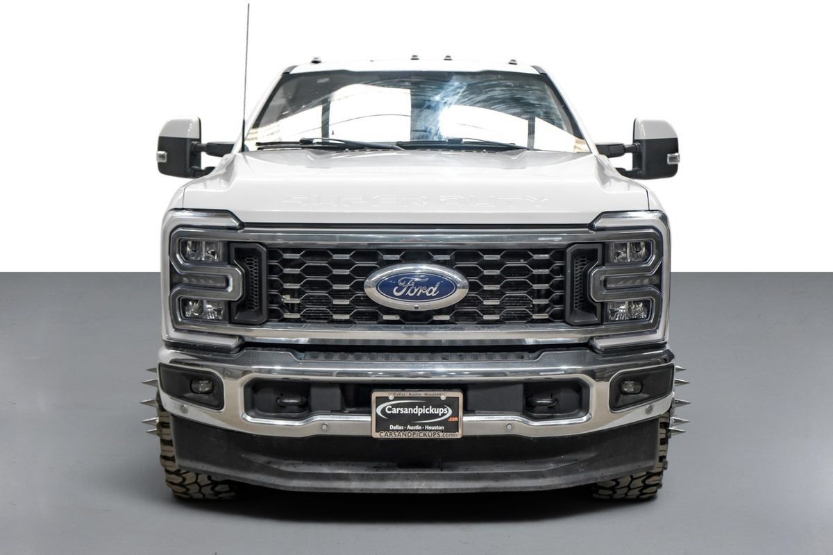 Used 2023 Ford F350 Lariat w/ Tow Technology Package AWD/4WD image 3