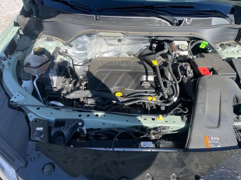 Used 2025 Chevrolet Trax ACTIV w/ Driver Confidence Package image 18