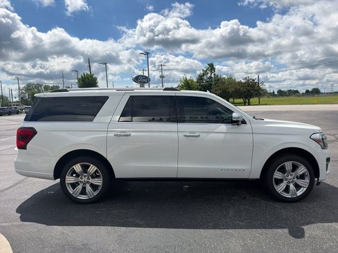 Used 2024 Ford Expedition Max Platinum AWD/4WD image 5
