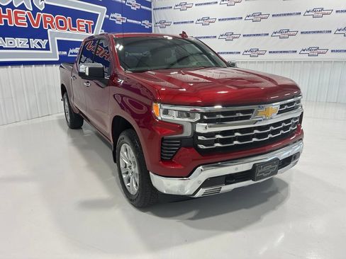 Used 2025 Chevrolet Silverado 1500 LTZ AWD/4WD image 9