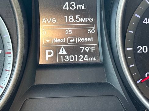 Used 2016 Hyundai Santa Fe Sport FWD image 14