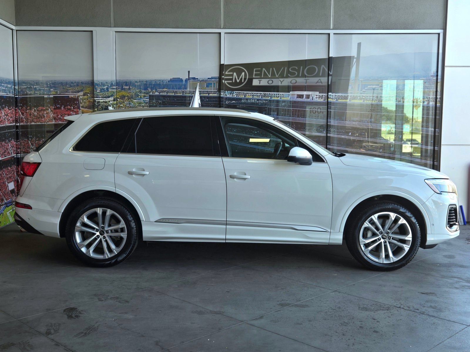 Used 2025 Audi Q7 3.0T Premium Plus AWD/4WD image 4
