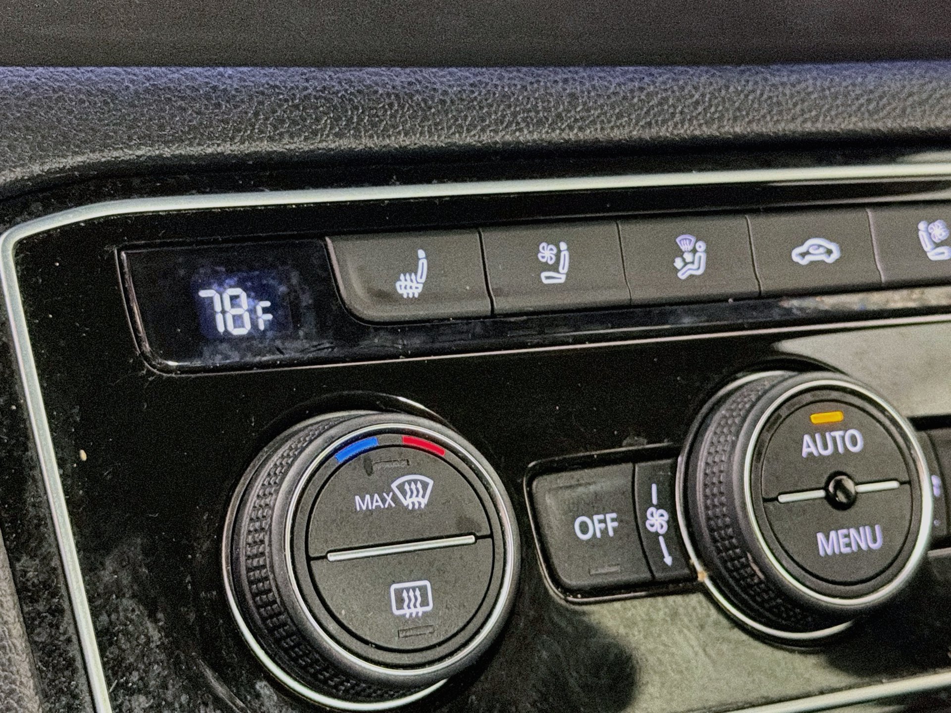 Used 2020 Volkswagen Atlas Cross Sport SEL Premium R-Line AWD/4WD image 20