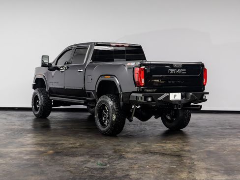 Used 2020 GMC Sierra 2500 Denali w/ Denali Ultimate Package AWD/4WD image 17