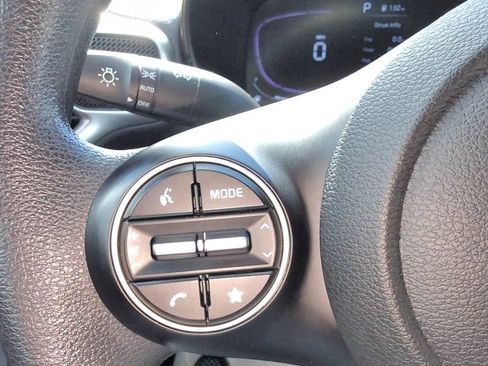 Used 2023 Kia Soul LX w/ Option Group 015 FWD image 16