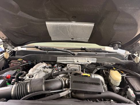 Used 2017 Chevrolet Silverado 2500 W/T AWD/4WD image 41