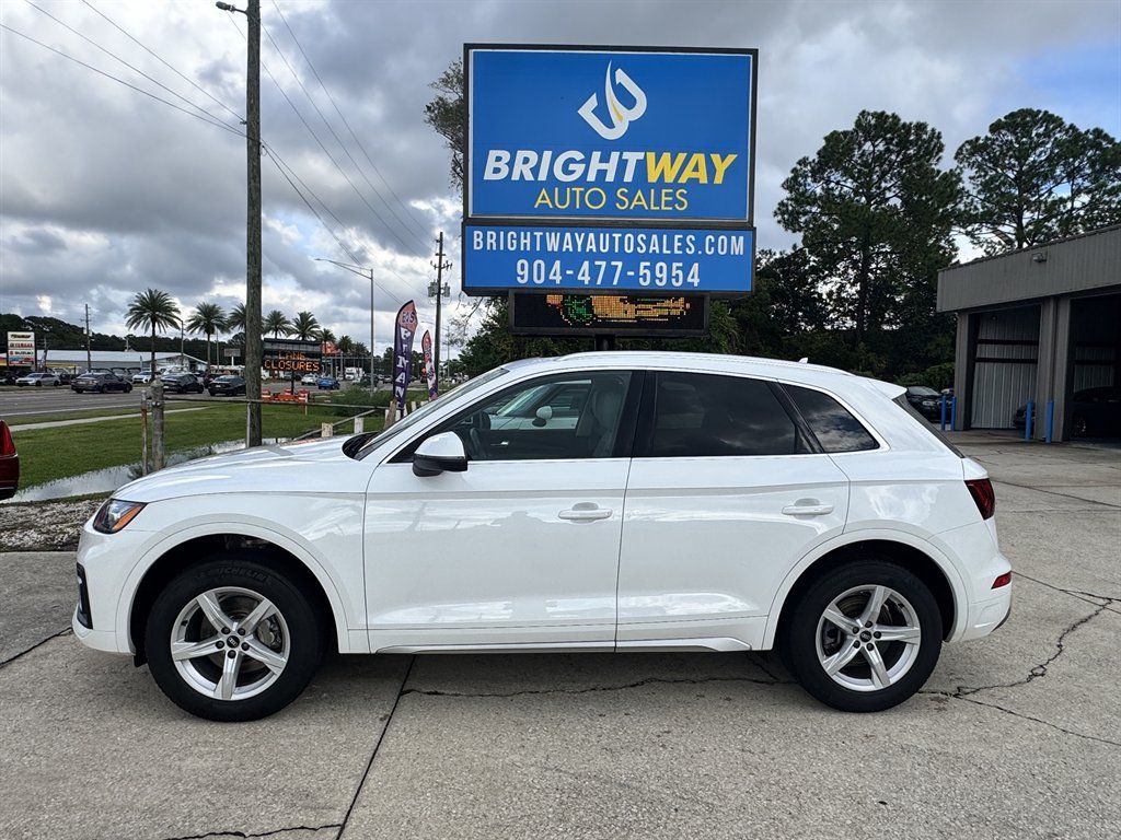 Used 2021 Audi Q5 2.0T Premium w/ Convenience Package AWD/4WD image 2