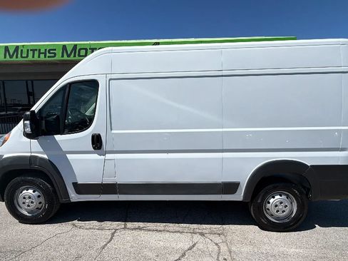 Used 2016 RAM ProMaster 2500 w/ Interior Convenience Group FWD image 5