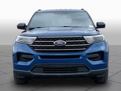 Certified 2020 Ford Explorer XLT RWD image 4