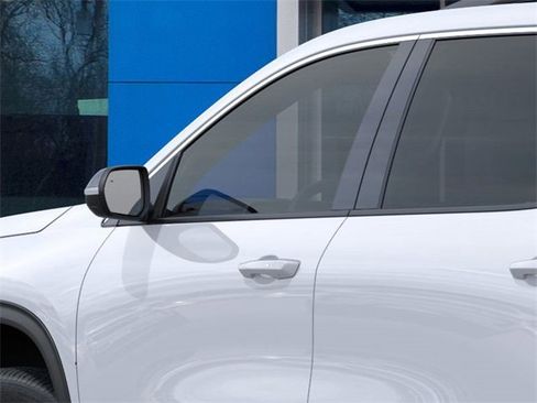 New 2026 Chevrolet Traverse LT w/ Driver Confidence Package image 12