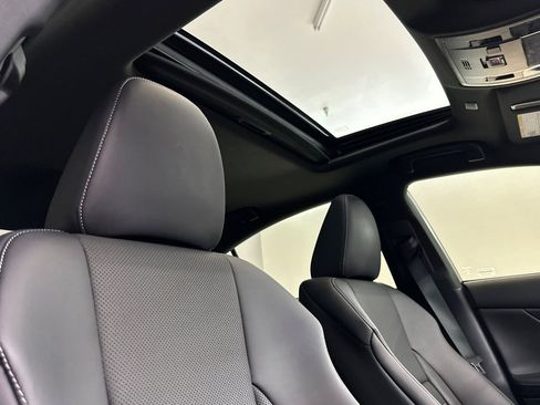 Used 2024 Lexus IS 350 F Sport RWD image 24