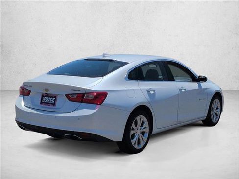 Certified 2017 Chevrolet Malibu Premier w/ Driver Confidence Package FWD image 8
