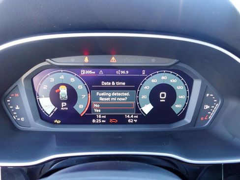 New 2025 Audi Q3 2.0T Premium image 16