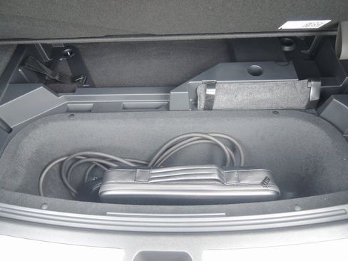 Used 2024 Cadillac Lyriq Luxury w/ LPO, Floor Liner Package image 37