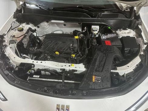 Used 2025 Buick Envista Sport Touring image 25