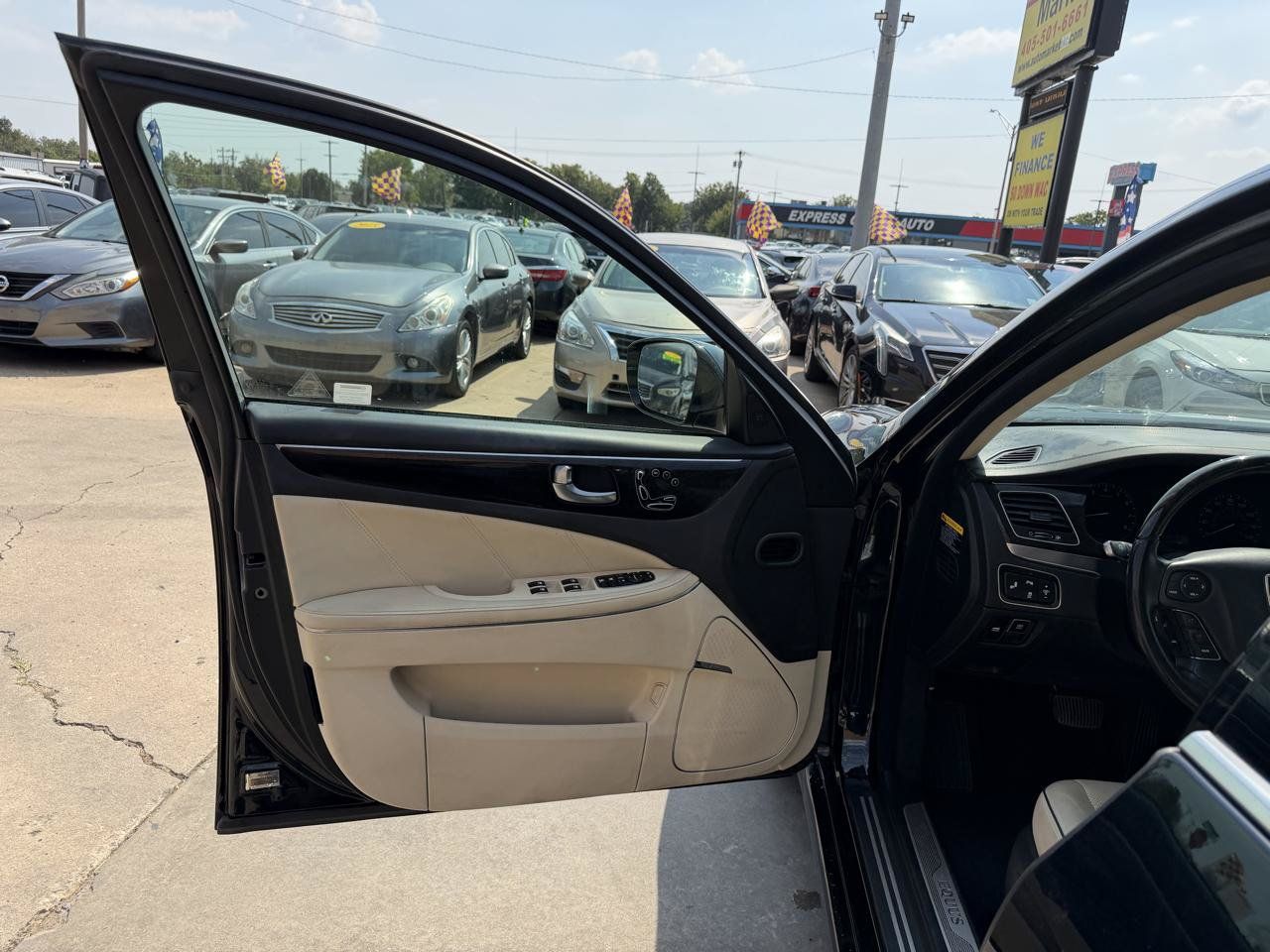 Used 2016 Hyundai Equus Signature RWD image 12