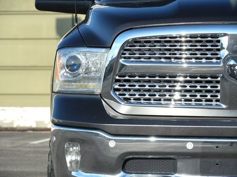 Used 2016 RAM 1500 Laramie w/ Convenience Group AWD/4WD image 5