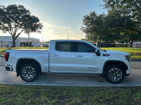 Used 2023 GMC Sierra 1500 Denali w/ Denali Reserve Package AWD/4WD image 7