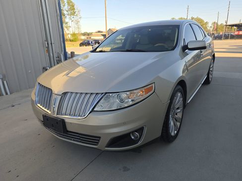 Used 2010 Lincoln MKS Sedan 4D image 3
