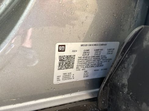 Used 2024 Chevrolet Trax LS FWD image 45