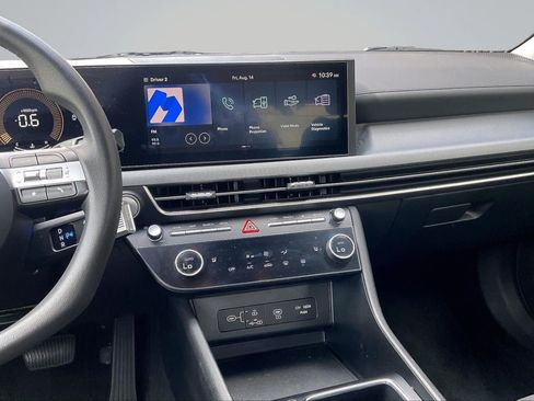 Used 2025 Hyundai Sonata SEL FWD image 6