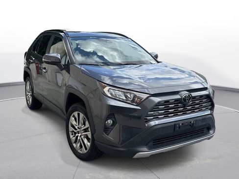 Certified 2021 Toyota RAV4 Limited AWD/4WD image 4