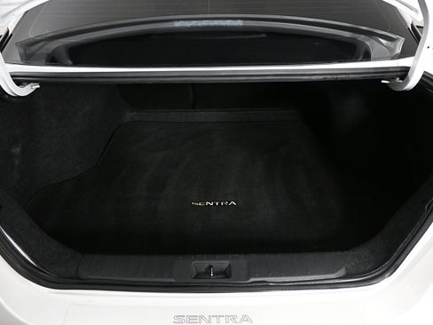 Used 2020 Nissan Sentra SV w/ SV Premium Package image 27