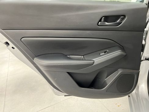 Used 2025 Nissan Altima 2.5 SV FWD image 18