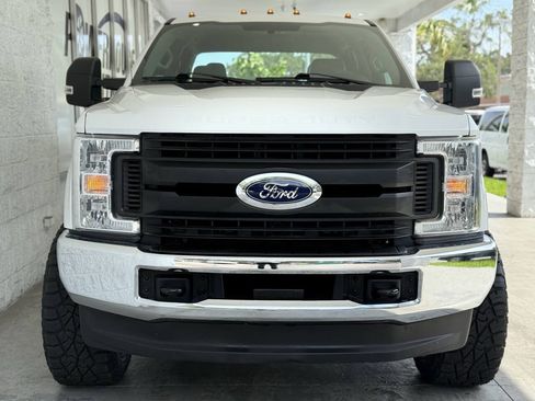 Used 2019 Ford F250 XL w/ Power Equipment Group AWD/4WD image 10
