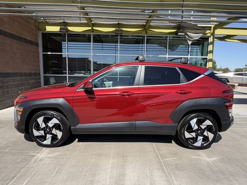 Used 2025 Hyundai Kona Limited FWD image 7